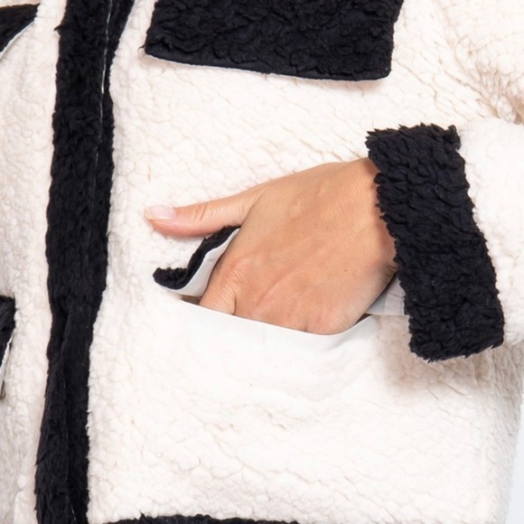 Faux Fur Cropped Jacket - White n Black - Picture 6 of 6